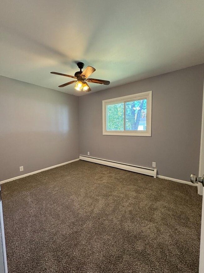 Building Photo - 6451 Alpine Ave NW