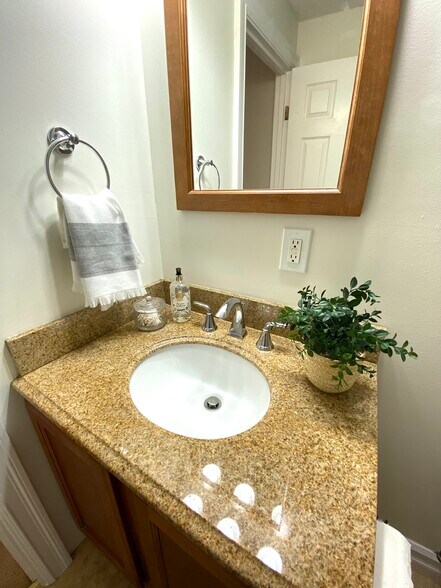 Building Photo - 3 Silvestri Cir