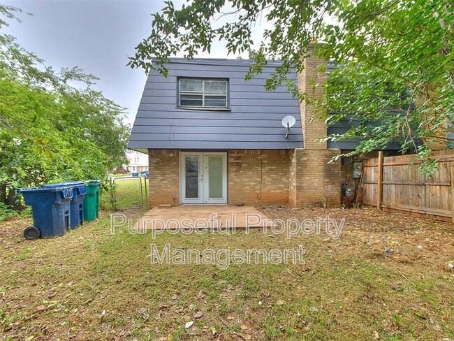 Building Photo - 6814 Lancer Ln