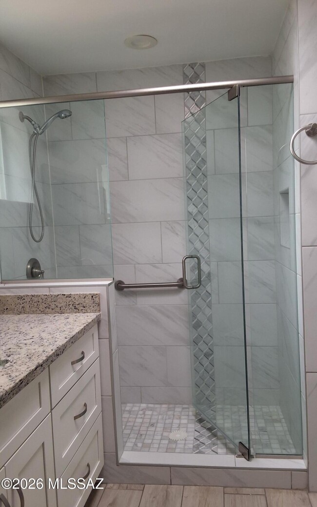 Building Photo - 434 S Vista Del Rio