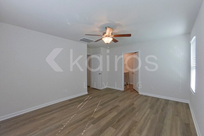 Building Photo - 105 Overstreet Way