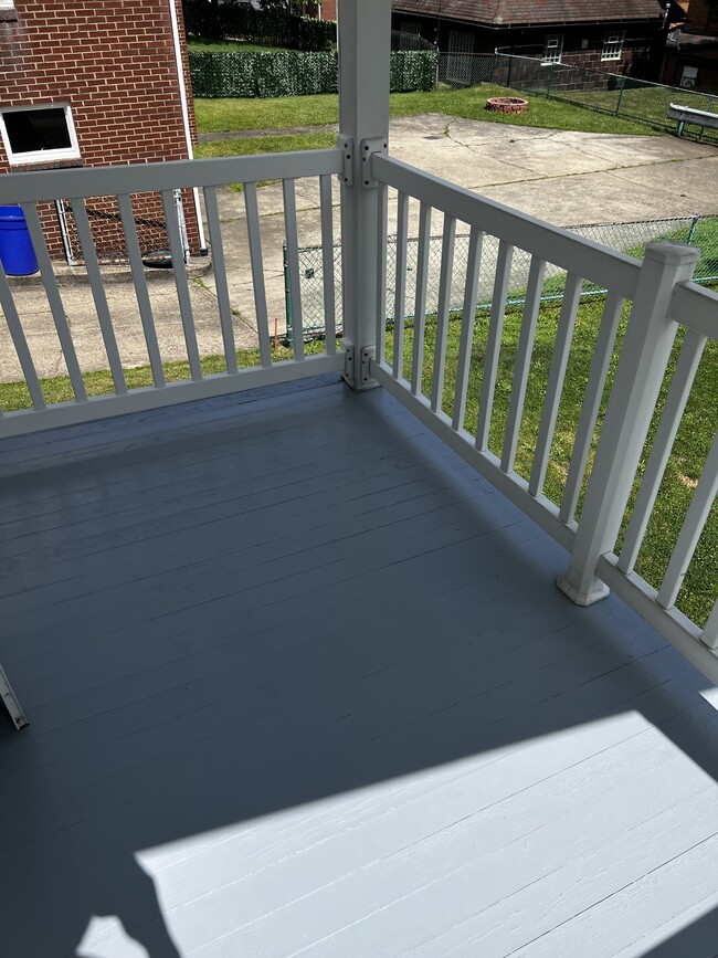 Deck - 1111 Ridge Ave