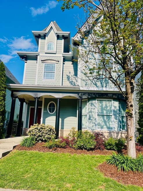 Building Photo - 1105 Circandian Ct