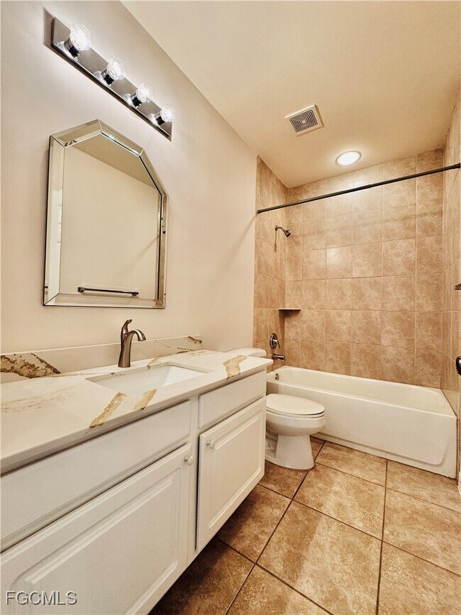 Building Photo - 10010 Maddox Ln