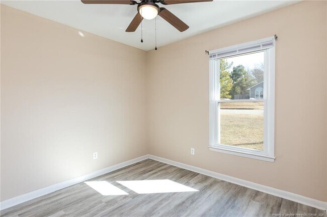 Building Photo - 1000 Tyler Dr