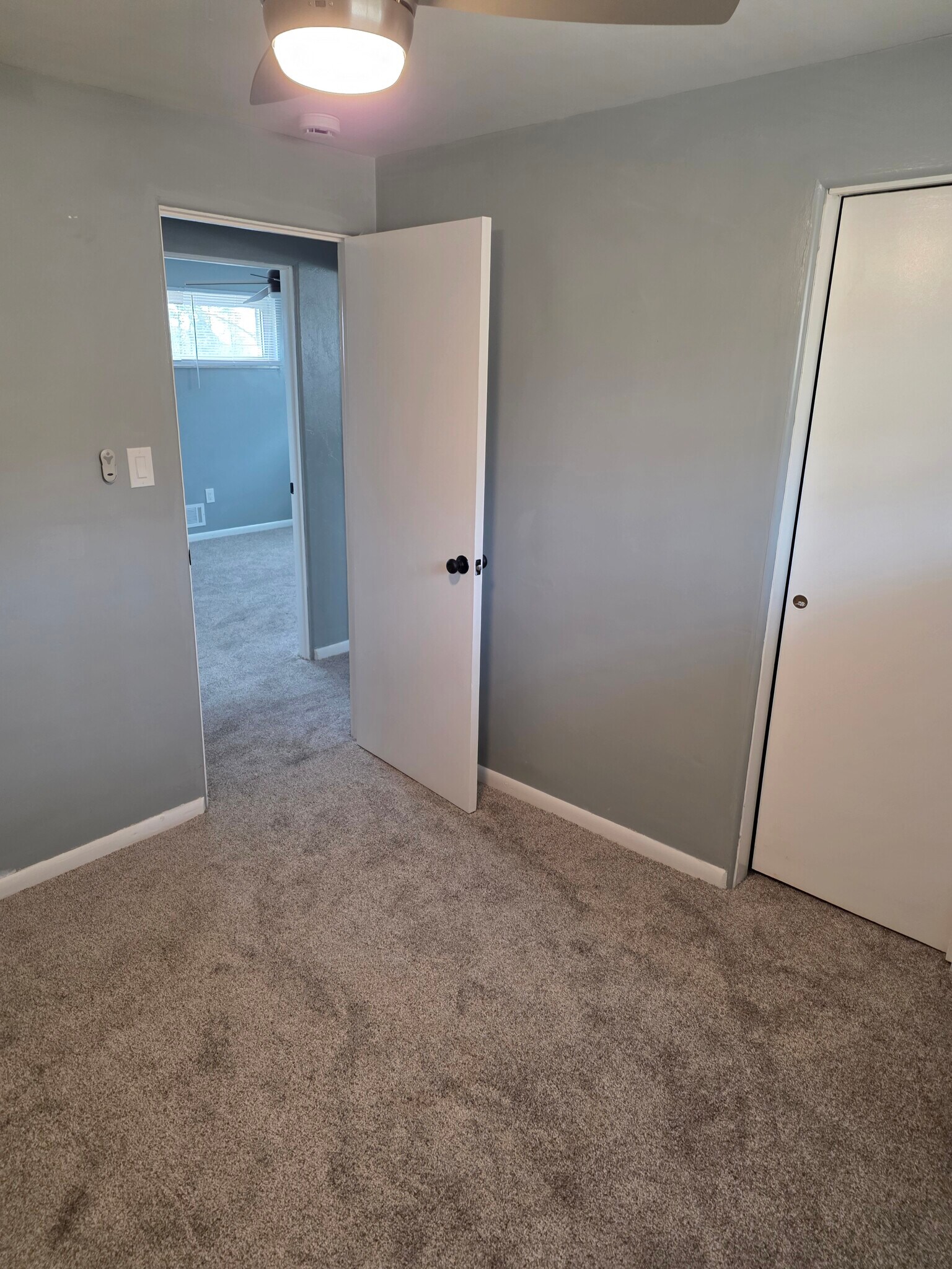 Building Photo - 5052 Azalea Dr