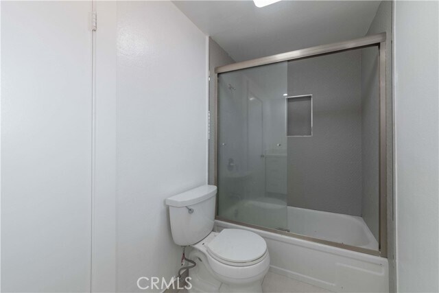 Building Photo - 14 Peartree Ln