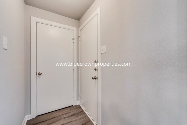 Building Photo - 3809 Mercury St