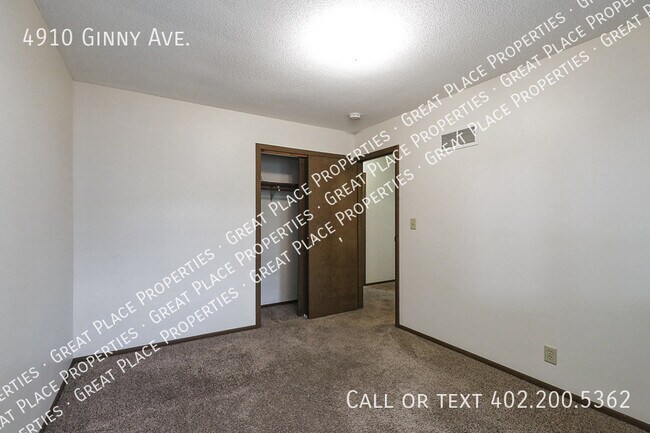Building Photo - 4910 Ginny Ave