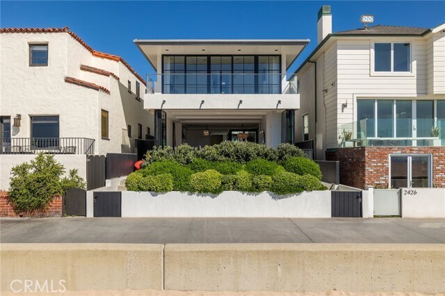 Building Photo - 2428 The Strand