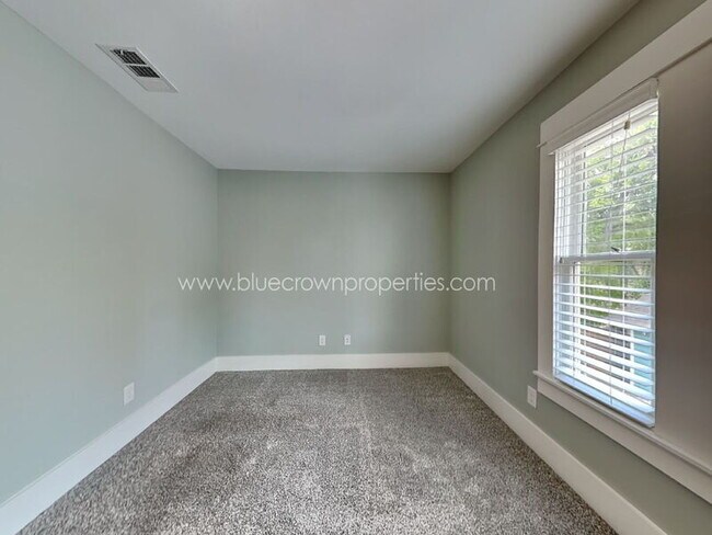 Building Photo - 5536 Tremont St