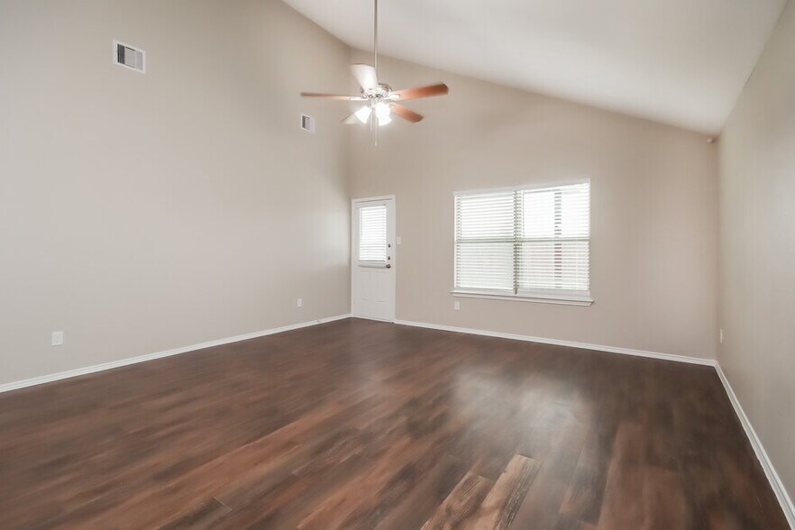 Building Photo - 2122 Harvey Brown School Dr