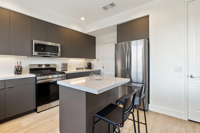 Building Photo - 48539 Anastacia Ct
