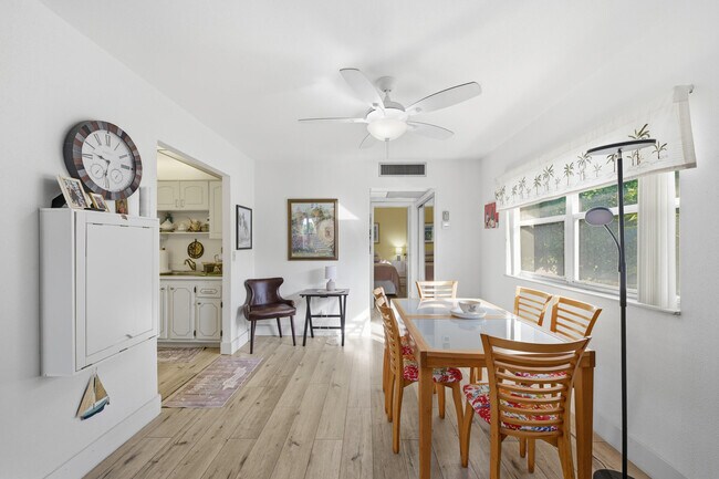 Building Photo - 374 Tuscany Ln