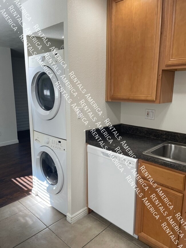 Building Photo - 4354 N 82nd St