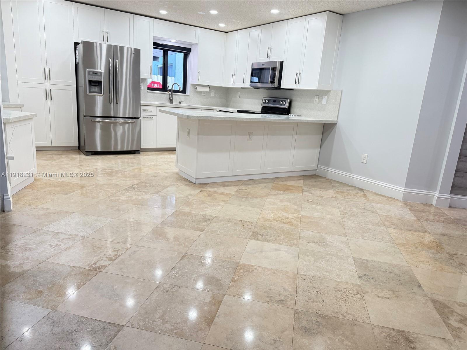 Building Photo - 2146 SW 103rd Pl