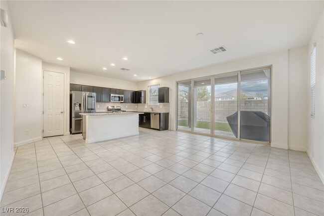 Building Photo - 10426 Mount Charleston Ave