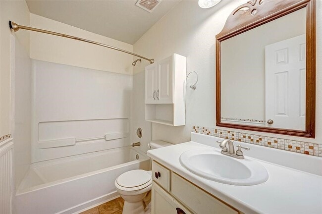 Building Photo - 20591 Sycamore Crest Ln