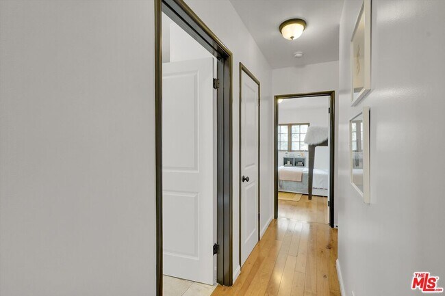 Building Photo - 4300 Laurelgrove Ave