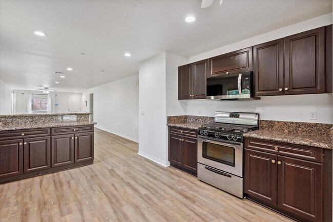Building Photo - 51735 Avenida Obregon
