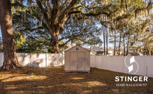 Building Photo - 82 Shadow Moss Dr