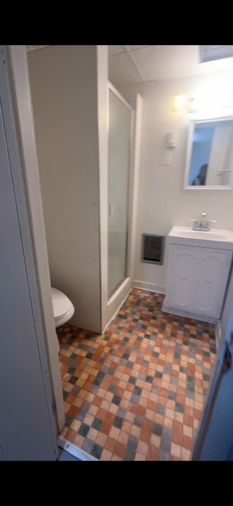 Building Photo - 2502 Kendall Ave