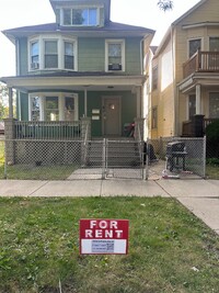 Building Photo - Spacious 2BR Apartment in Roseland – Off-S...