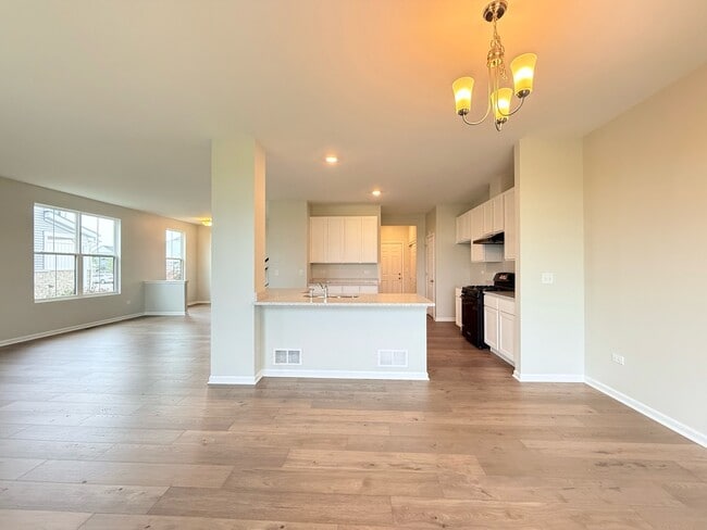 Building Photo - 4216 Chelsea Mnr Cir