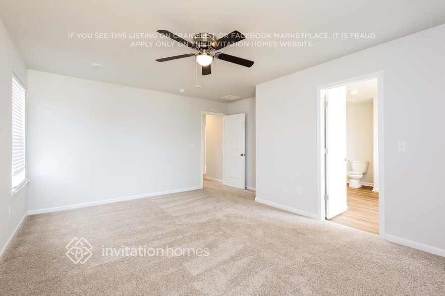 Building Photo - 205 White Flds Ave