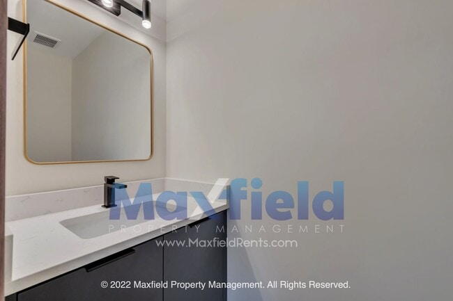 Building Photo - Luxury Sugarhouse Living | Pet Friendly | 2BD | 3BA | 1GA | 1CP 1875 Sq Ft