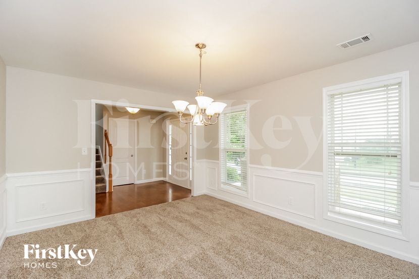 Building Photo - 36 Crown Dr