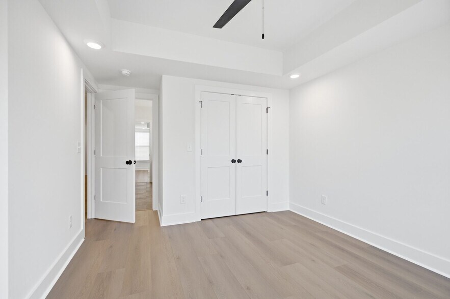 Building Photo - 3963 Clifton Ave