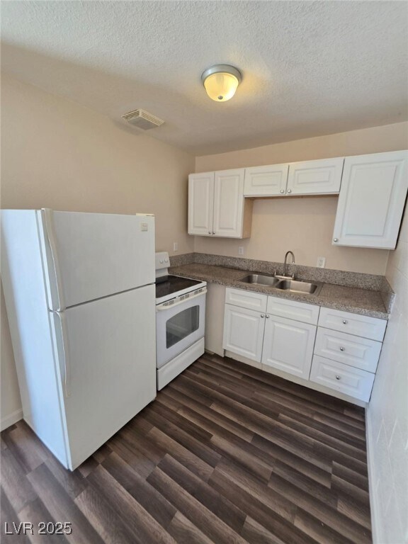 Building Photo - 2524 N McCarran St