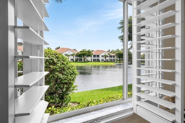 Building Photo - 123 Palm Bay Terrace