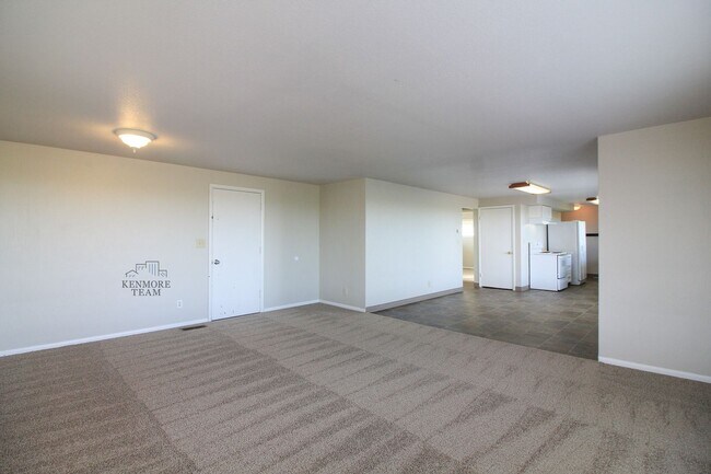 Building Photo - 2 Bedroom, 1 Bath + an Office Home in North Pasco
