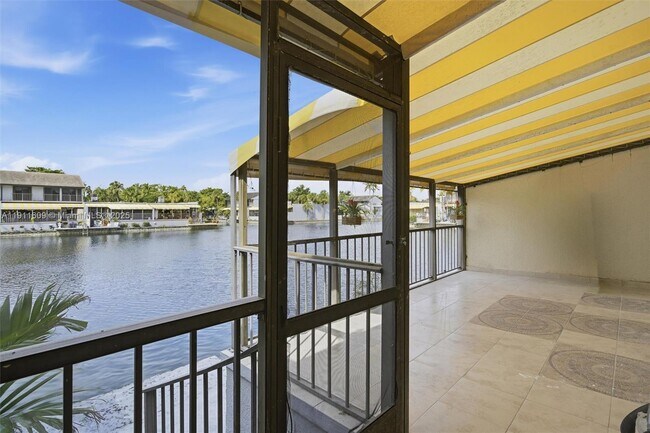 Building Photo - 16380 Briar Patch Pl