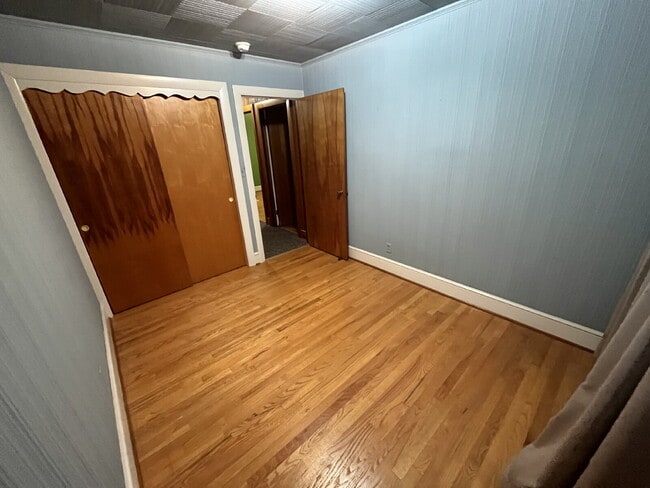 Building Photo - "Charming 3-Bedroom Retreat with Spacious Living in Colfax!"