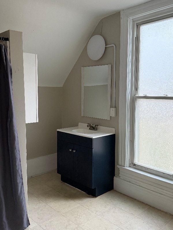 Building Photo - 133 Defiance Ave