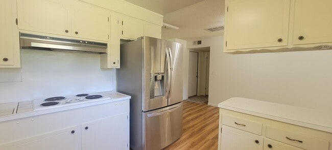 Building Photo - 21855 Belmont Dr