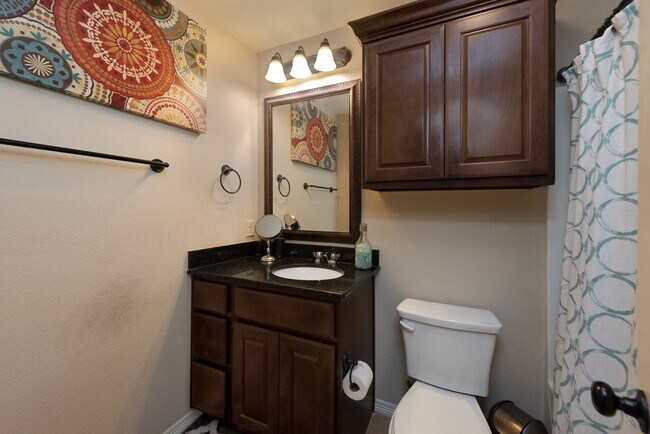 Building Photo - August Pre-Lease!! Beautiful 5 Bedroom Dup...