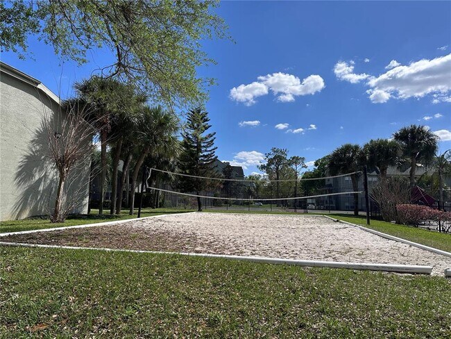 Building Photo - 6064 Westgate Dr