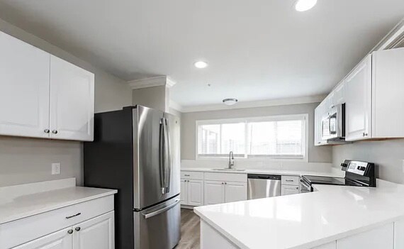 Building Photo - 10722 Shawnbrook Dr