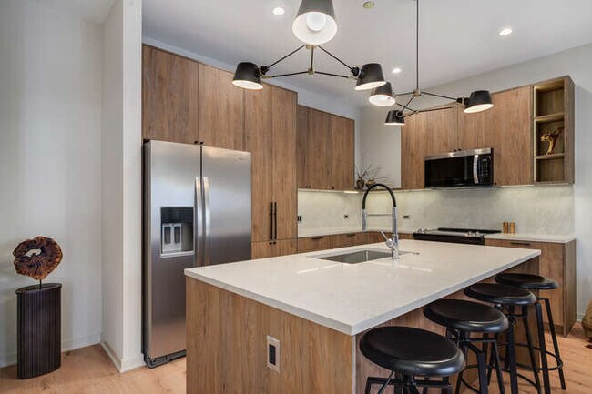 Building Photo - 1257 N Ashland Ave