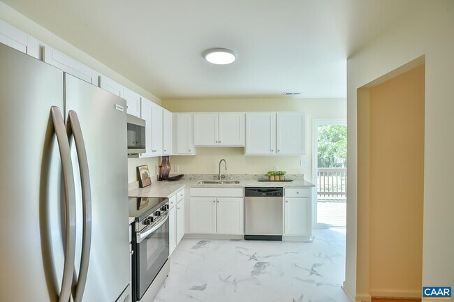 Building Photo - 144 Lake Saponi Dr