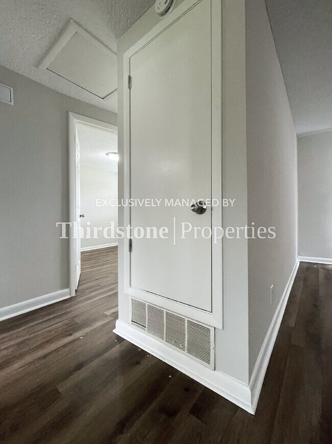 Building Photo - 5164 Timawatha Ave