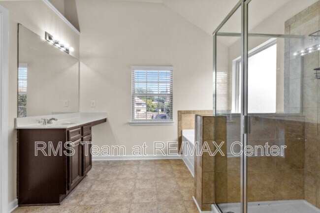 Building Photo - 3379 Gardenside Walk SW