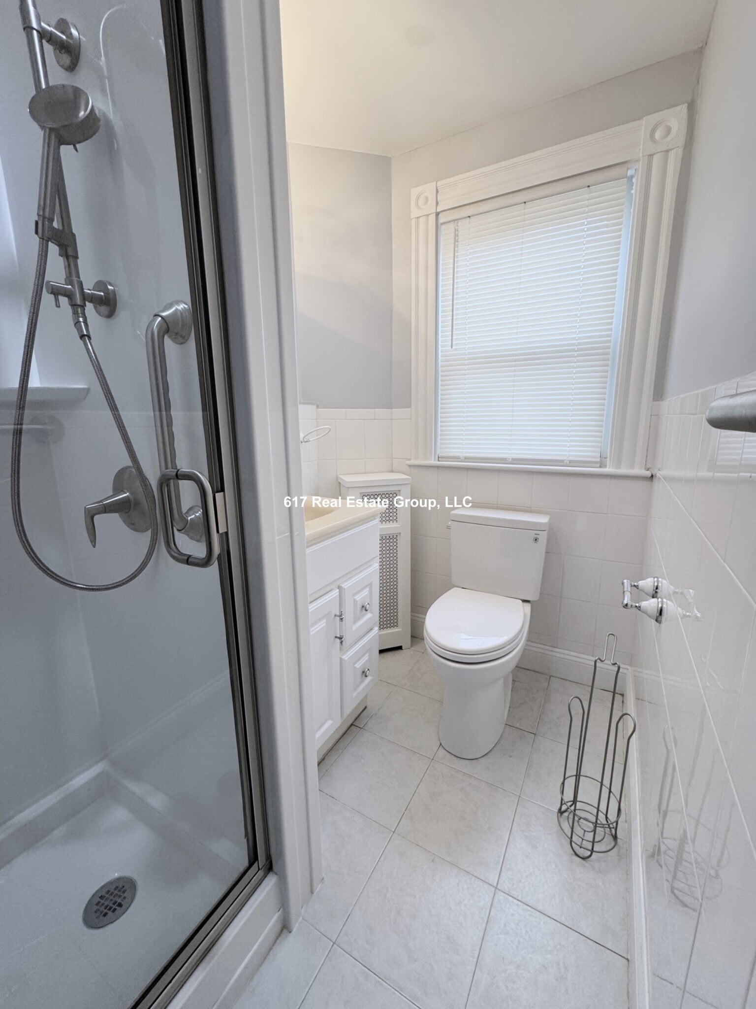 Building Photo - 4 Everett Square