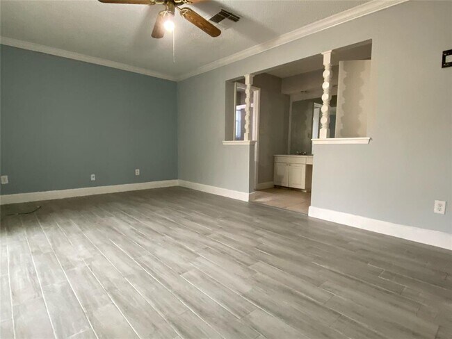 Building Photo - 6502 Briar Terrace Dr