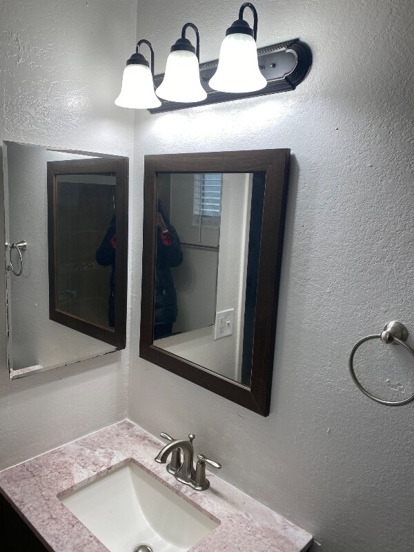 Building Photo - 902 Muscovy Ct