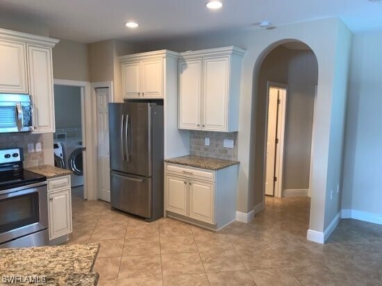 Building Photo - 10435 Sirene Way
